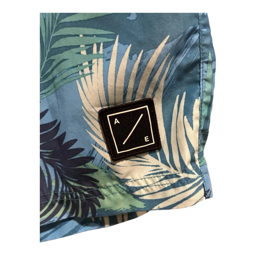 American Eagle Board Shorts Men's Blue Hawaiian Pockets Surfing Swimming, Size M